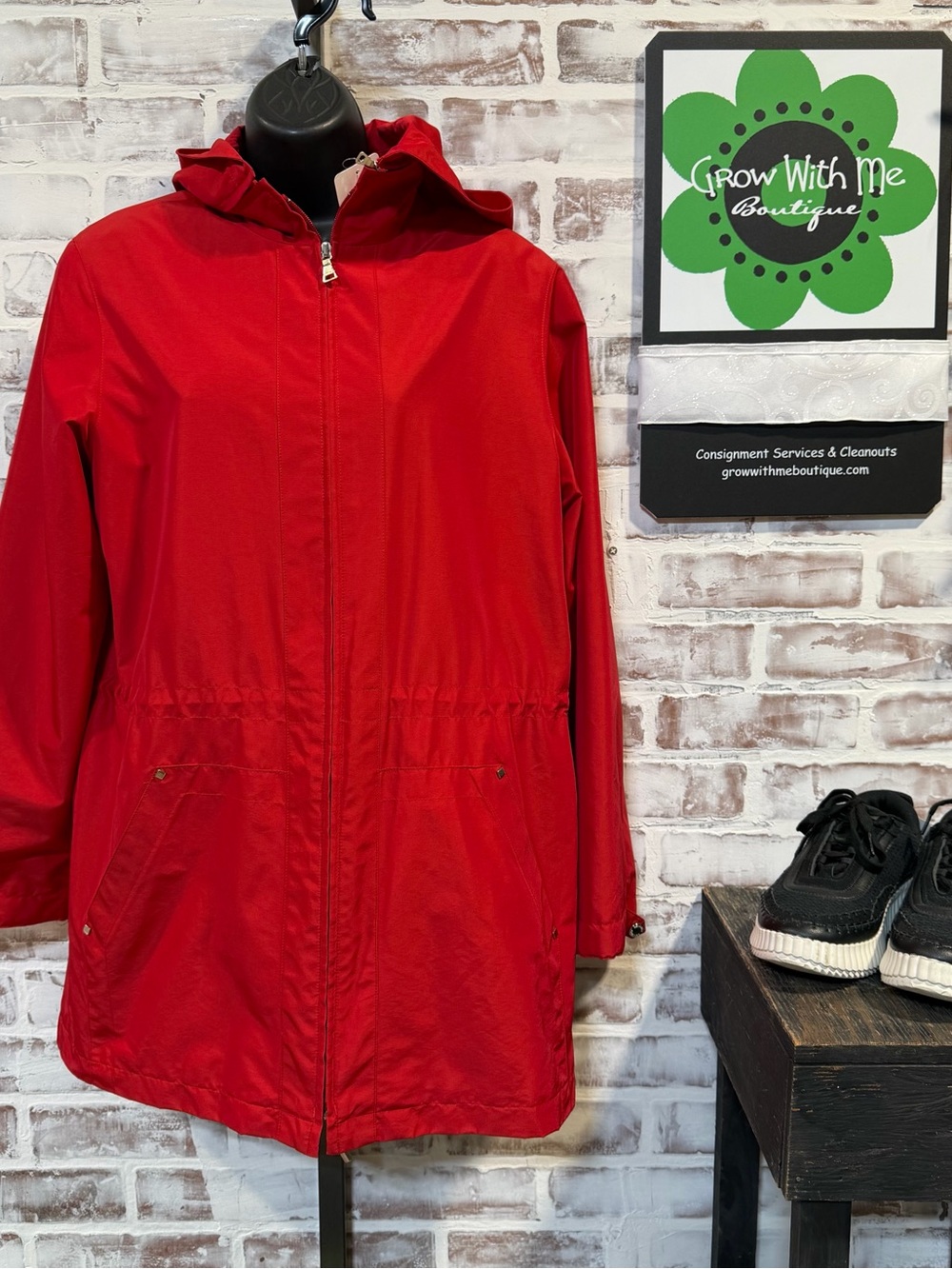 Bernardo Red Hooded Utility Jacket women’s small